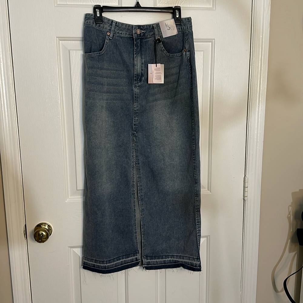 H/g maxi skirt jean nwt size 1/24 junior